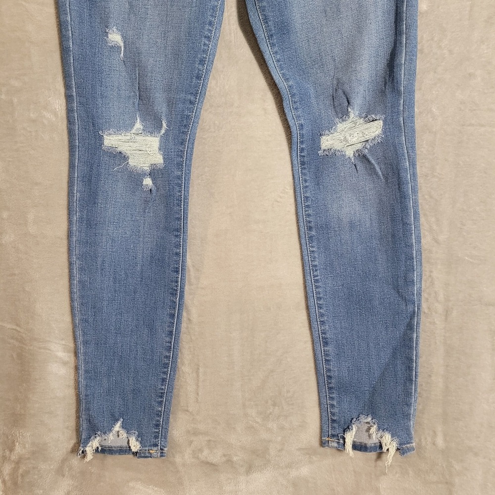 JUST BLACK DENIM  Women Sz 29 Med Wash Distressed Knee And Hem Skinny Casual - Picture 7 of 8